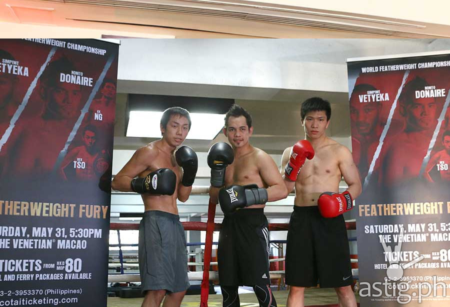 Nonito The Filipino Flash Donaire (M) with Featherweightfury undercard fighters Rex Tso (L), and KK Ng