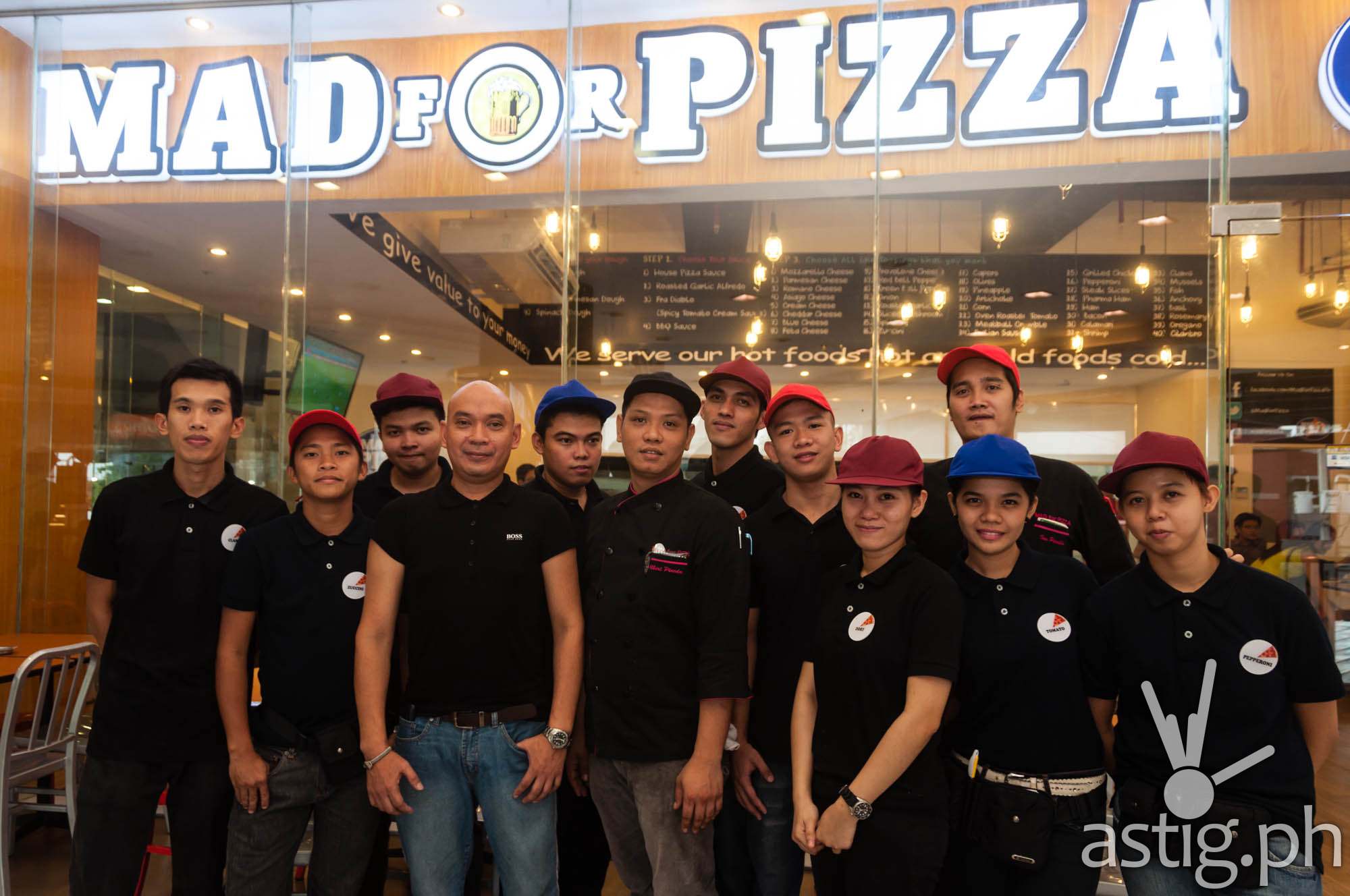 Mad for Pizza servers use names of ingredients as alias such as Pepper, Olives, Oregano, etc