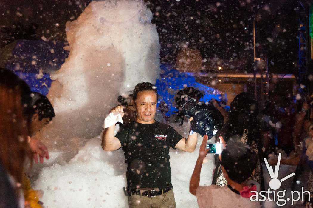 The foam machine got everyone wet and wild at the Globe Slipstream concert