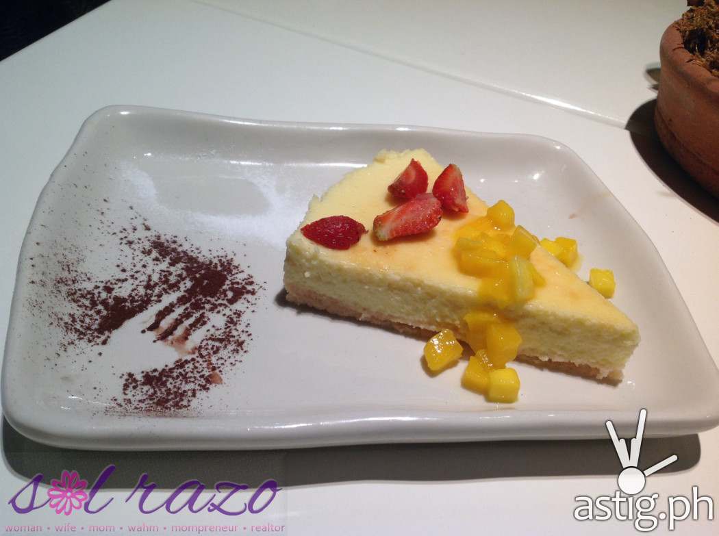 Rustique Kitchen Quesong Puti Cheesecake