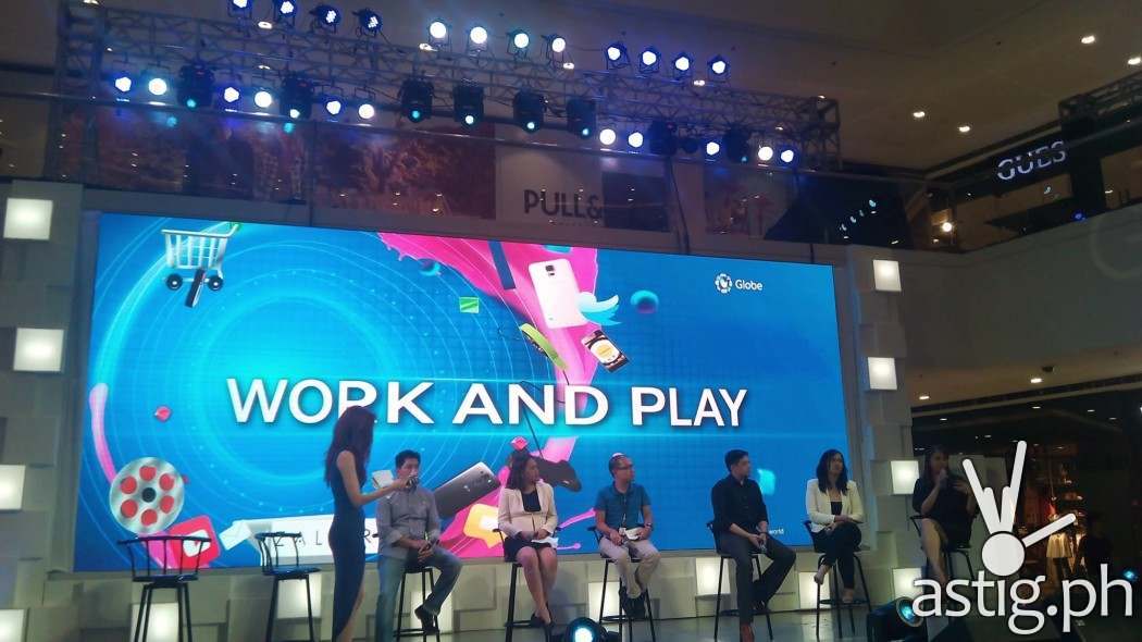 Panelists at the Globe Digital Lifestyle expo