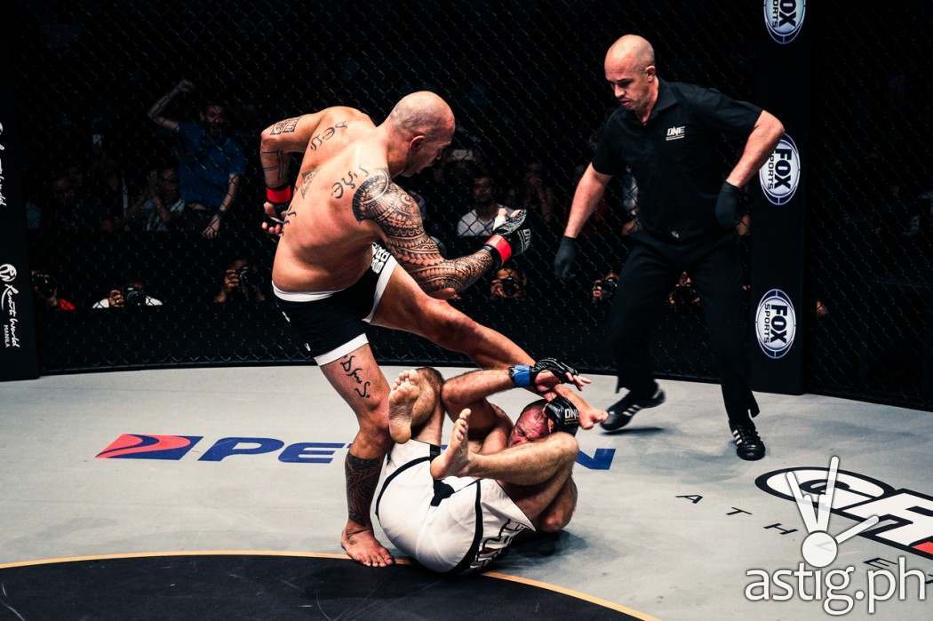 Brandon Vera lands a counter left squarely into Igor Subora, earning him a knockout victory with only a minute remaining in round 1