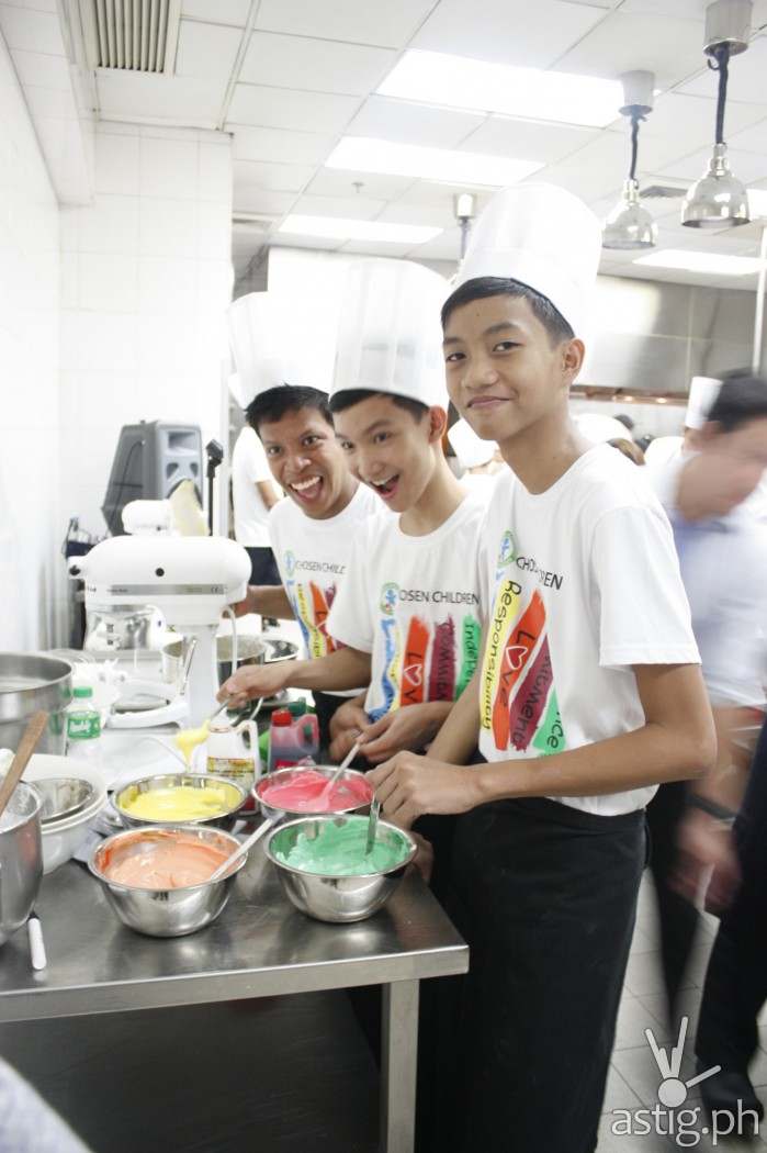 Children were all smiles as they started their cooking decorating