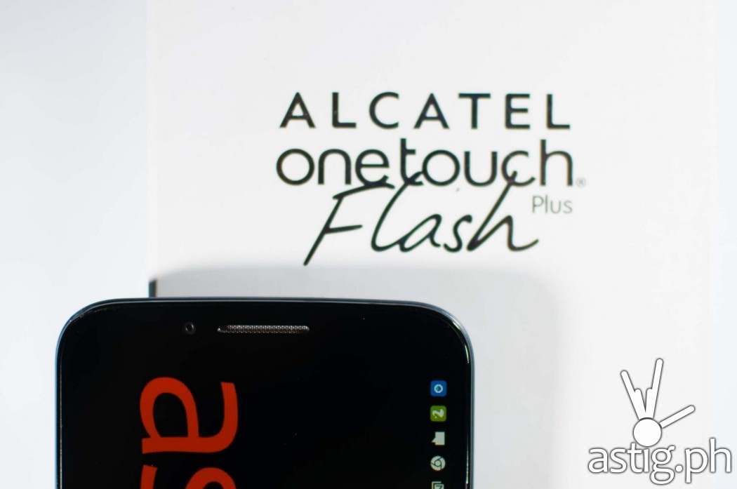 The Alcatel ONETOUCH Flash Plus comes with an 8 MP front-facing (selfie) camera