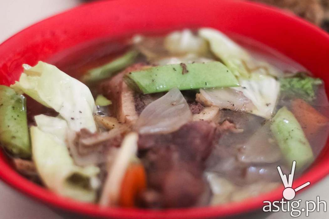 Calle Zaragoza or Calle Z in Tacloban is known for many sumptuous dishes but their bestseller is their bulalo. The soup is packed with flavour, the meat is soft and tender and the bone
