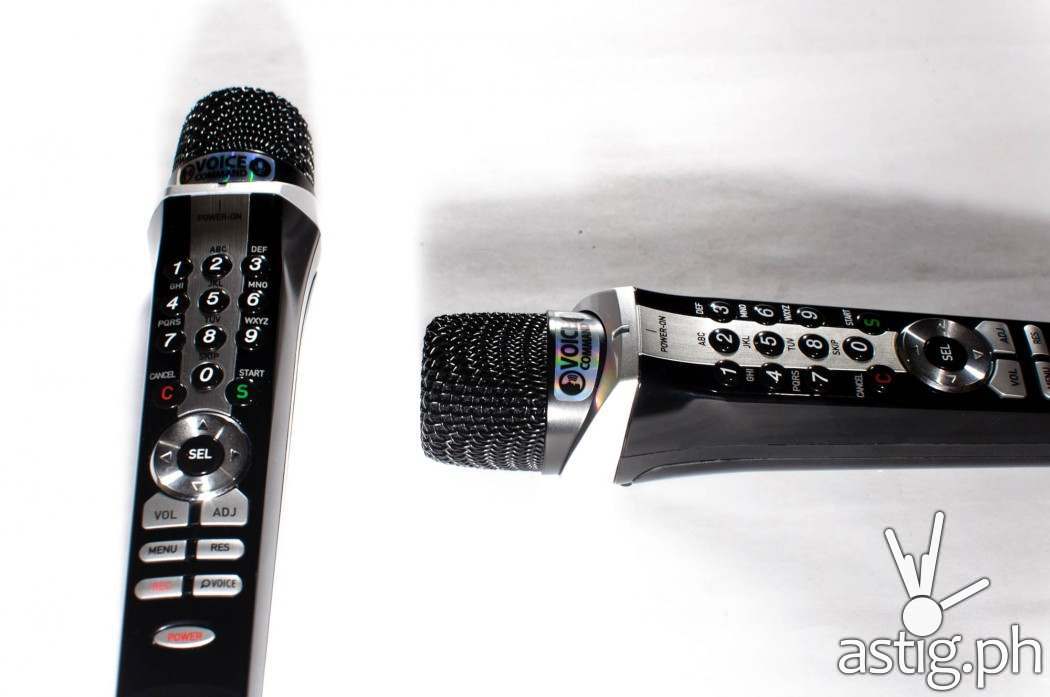 The GRAND VIDEOKE Symphony 2.0 comes with dual wireless microphones which can also act as a remote control