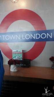 my town london sign
