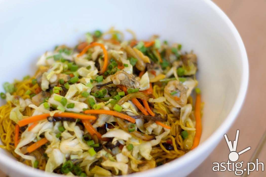 Stir Fried Clams with Egg Noodles (P395) - Mian at Marriott Grand Ballroom