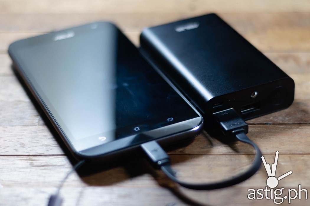 ASUS ZenPower Pro has a Quick Charge 2.0 port for up to 2x faster charging