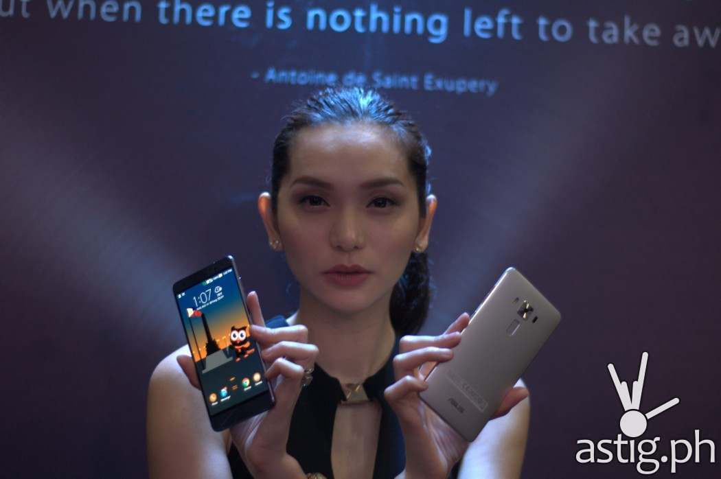 The ASUS ZenFone 3 Deluxe is priced at Php 34,995