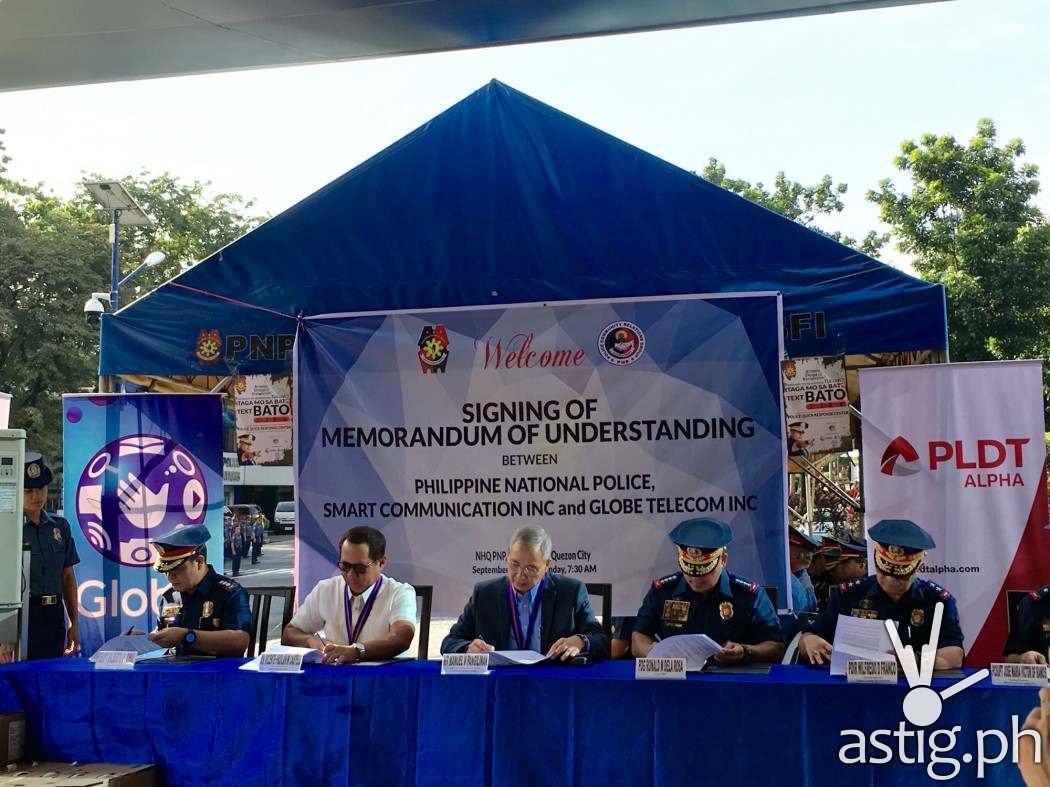 PNP, PLDT, Smart sign a Memorandum of Understanding (MOU) to provide the text platform "Text Bato" hotline service and connectivity for the "Itaga Mo Sa Bato" Police Quick Response Center