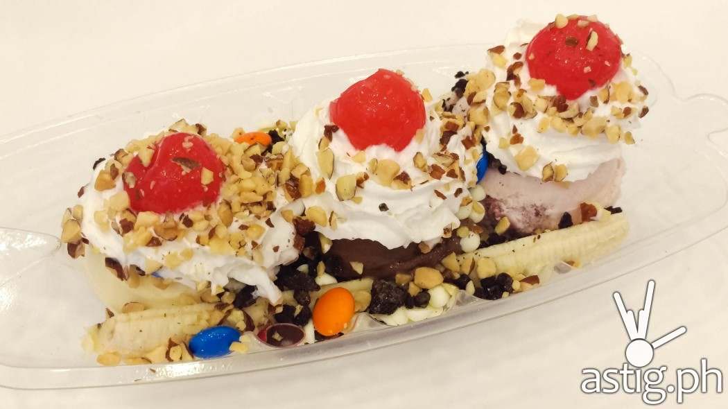 Banana split sundae with nuts, chocolate sprinkles, and M&Ms from Baskin-Robbins BGC