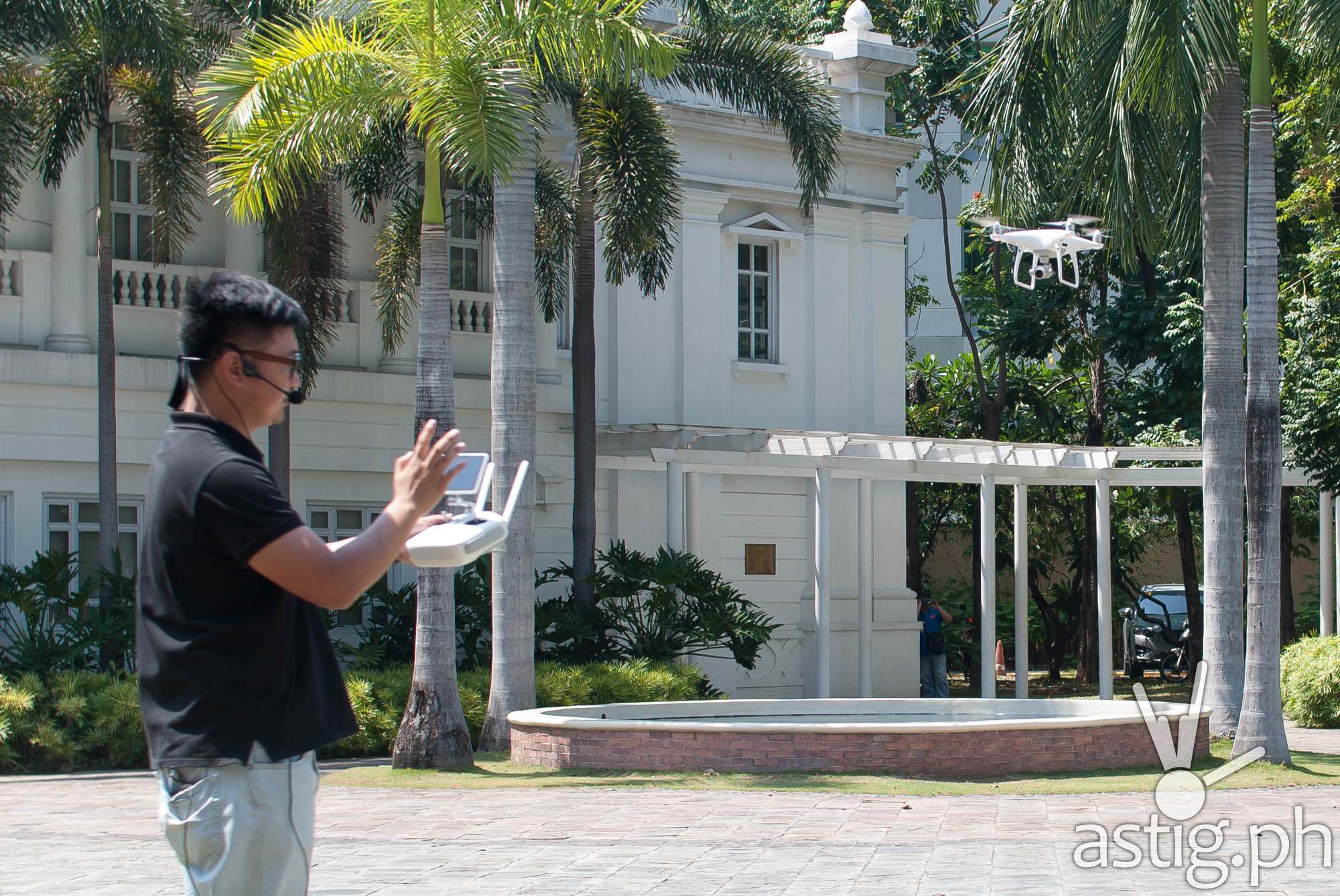 Demonstration of the DJI Phantom aerial drone