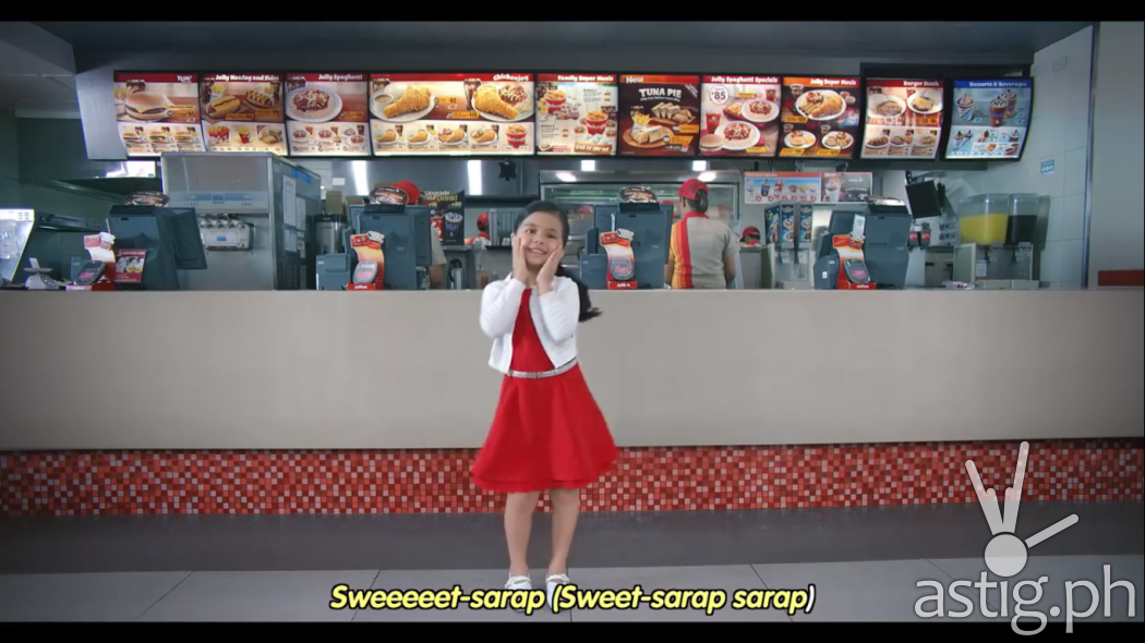 Xia Vigor dances to Jollibee in this video