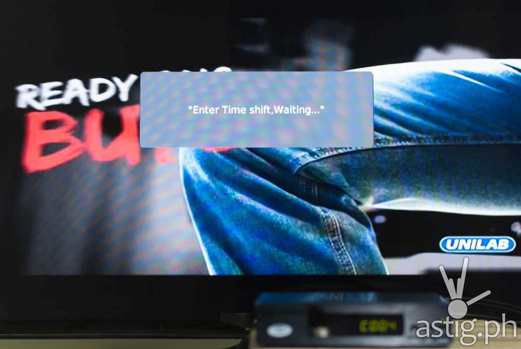 Pause live TV shows using the time shift feature - WOW! TV Box