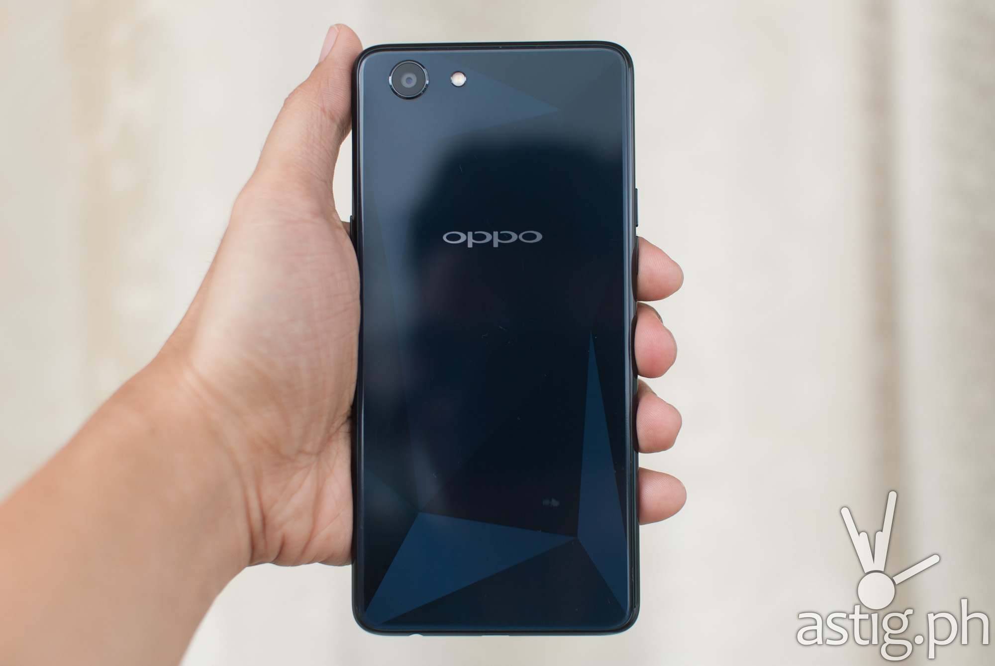 OPPO F7 Youth back