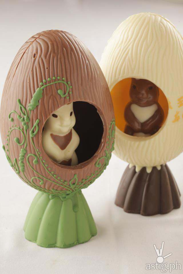 Easter Egg with rabbit