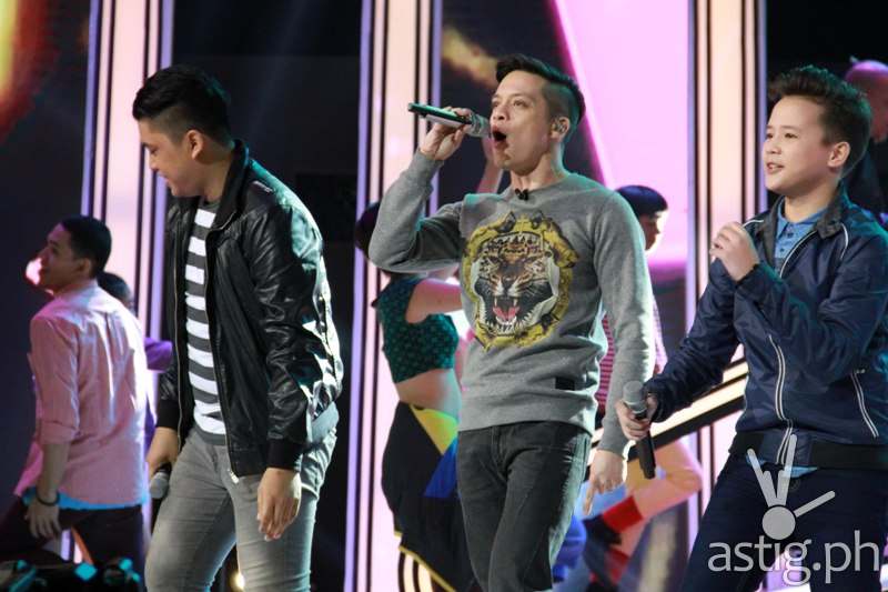 Coach Bamboo with Myk Perez and Juan Karlos during Sunday show's opening number