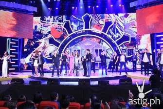 Toni, Bianca, John, and Robi with Sam MIlby, Tutti Caringal, and the PBB All In ex-housemates