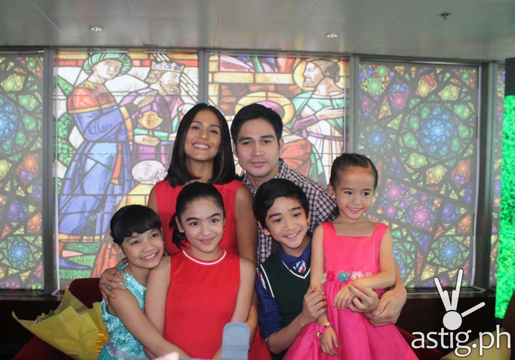 "Hawak Kamay" stars Piolo Pascual, Iza Calzado, Zaijan Jaranilla, Xyriel Manabat, Andrea Brillantes and Yesha Camille