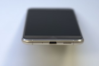 ASUS ZenFone 3 bottom showing USB Type-C port and loud speaker