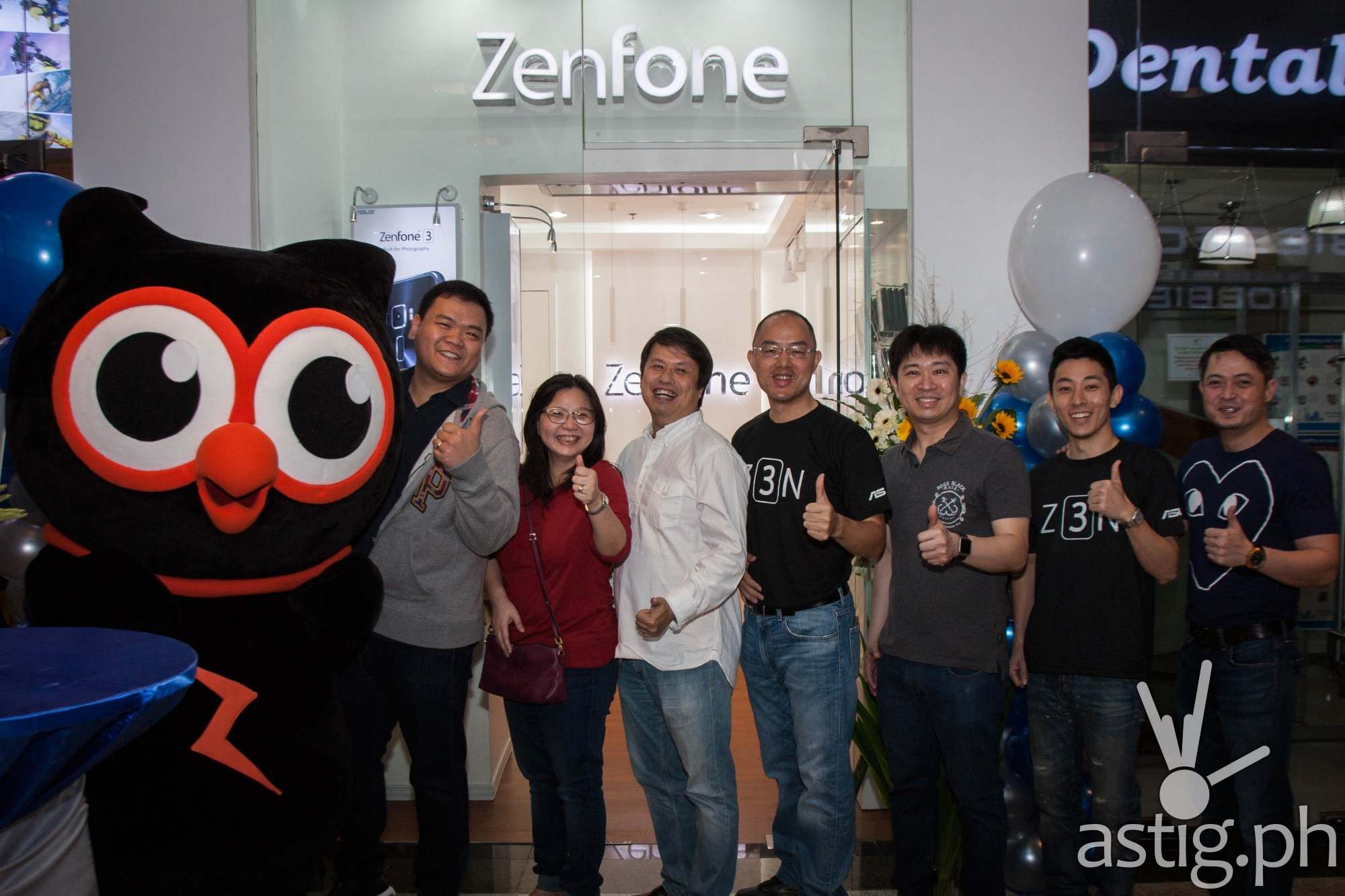 Zenfone 3 Concept Store Opens in Glorieta
