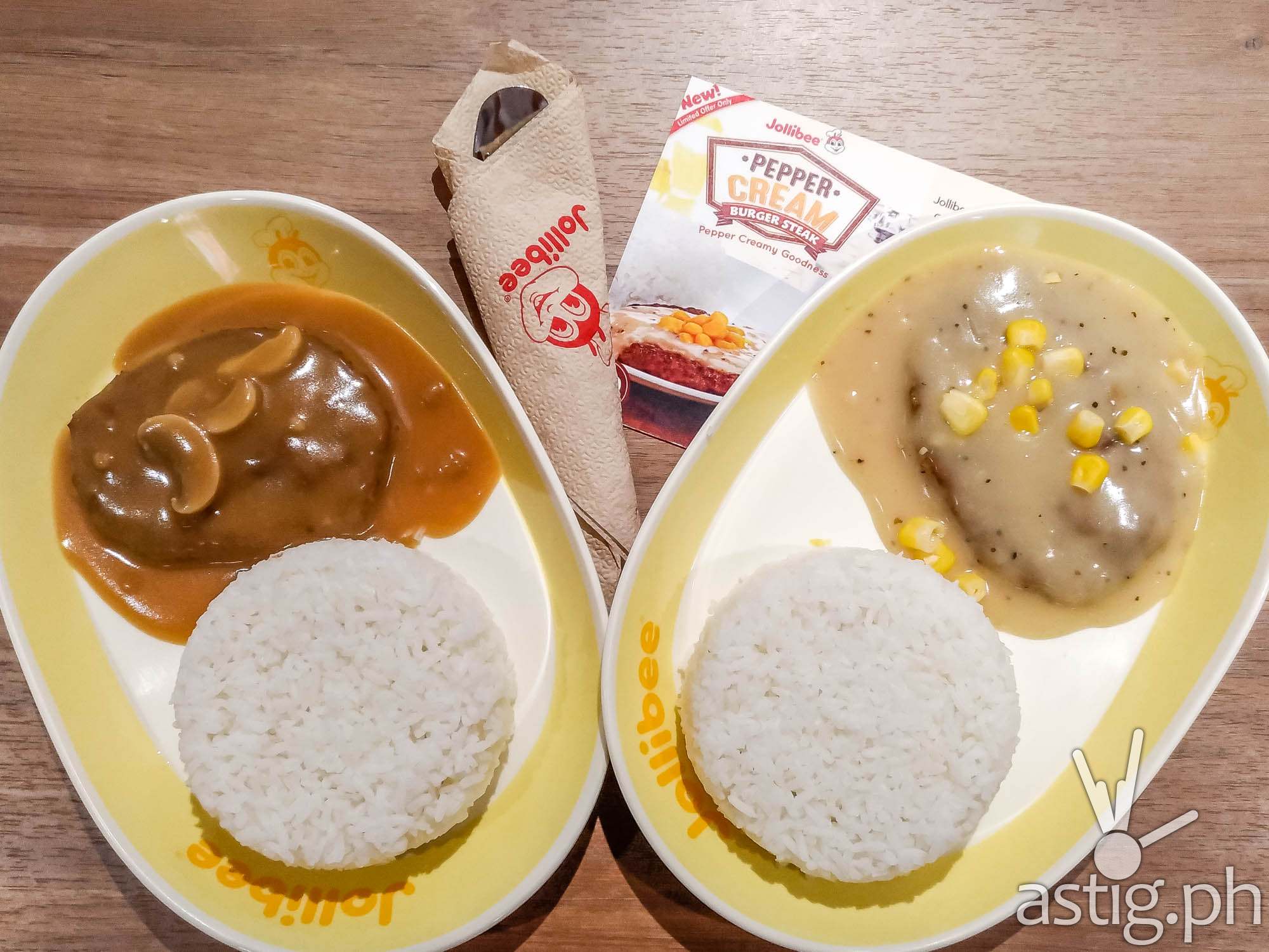 Jollibee burger steak classic vs Jollibee pepper cream burger steak