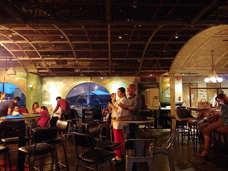 Indoors (low light) photo - LG G7 ThinQ