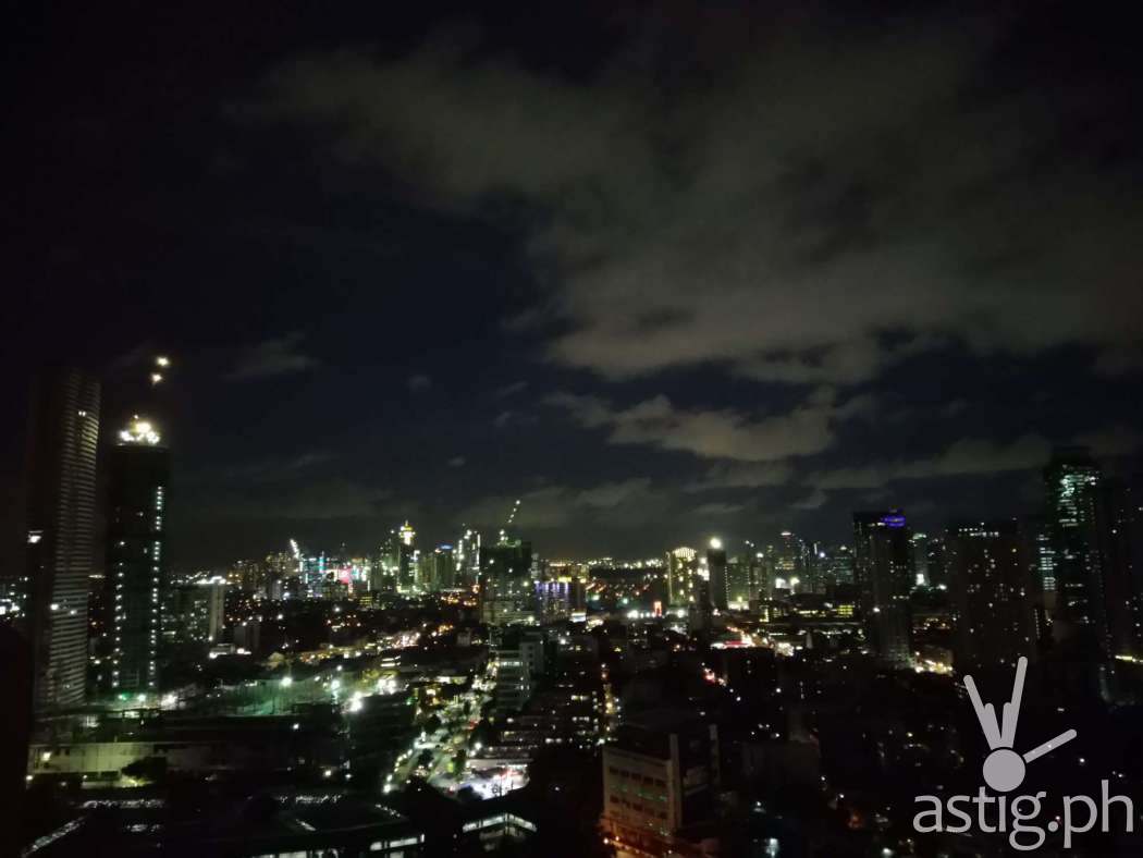 Night shot handheld - ASUS Zenfone Max Pro M1 sample photo