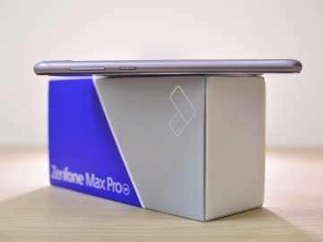 Zenfone Max Pro M1 side