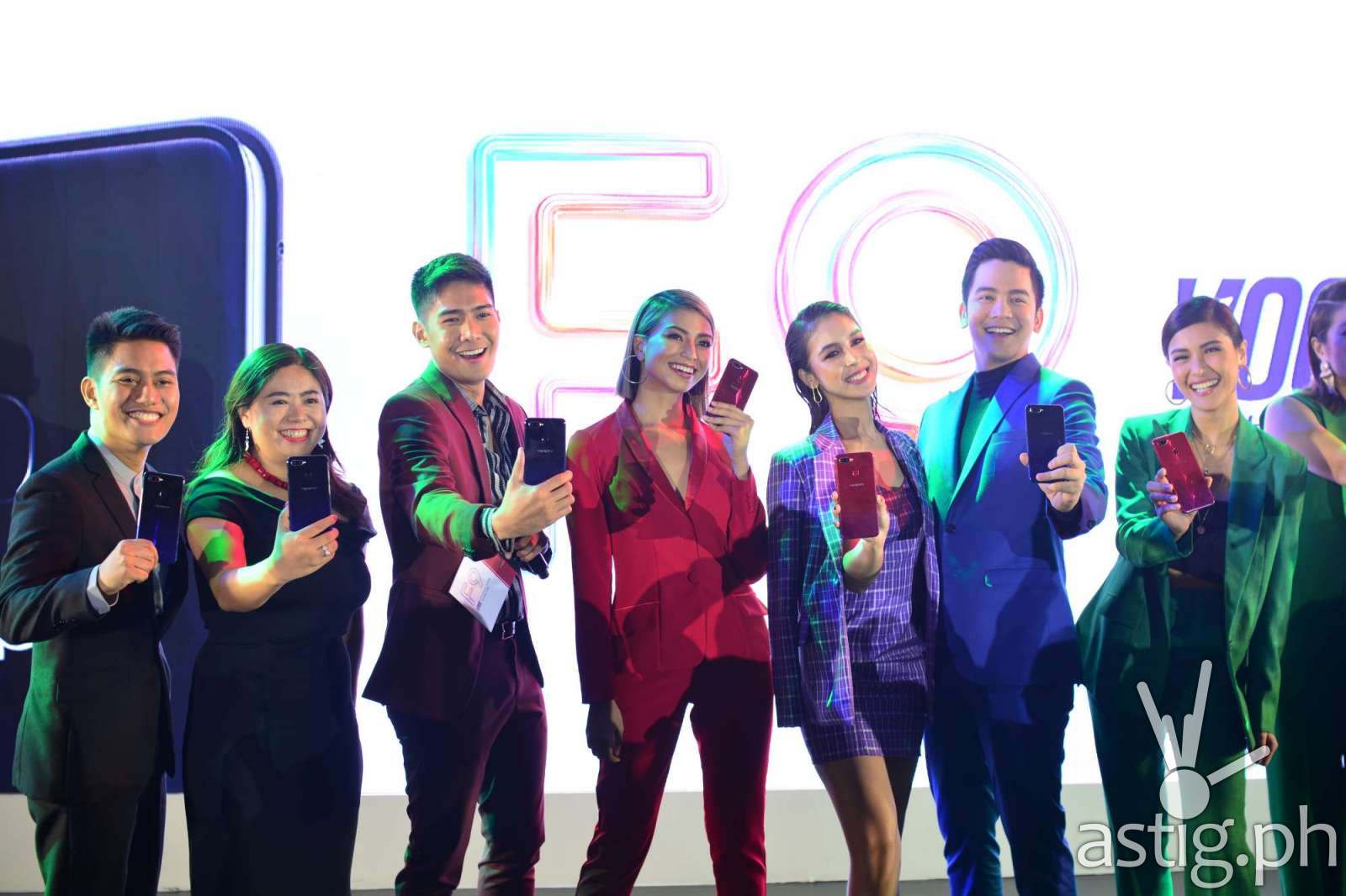 Jane Wan with Julia Barretto and other celebrity endorsers at the OPPO F9 launch in the Philippines