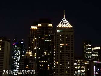 Huawei Mate 20 Pro sample photo - cityscape night mode 3x zoom