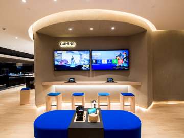 Gaming - Samsung flagship store Manila Philippines