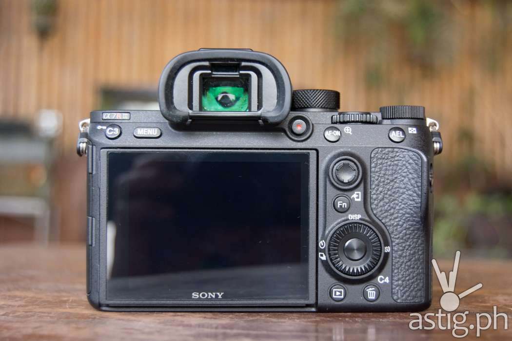 Back controls, LCD screen - Sony A7R III (Philippines)