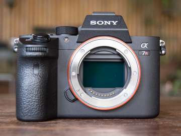 Front exposed sensor - Sony A7R III (Philippines)