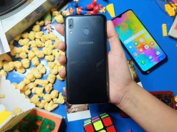 Handheld back - Samsung Galaxy M20 Philippines