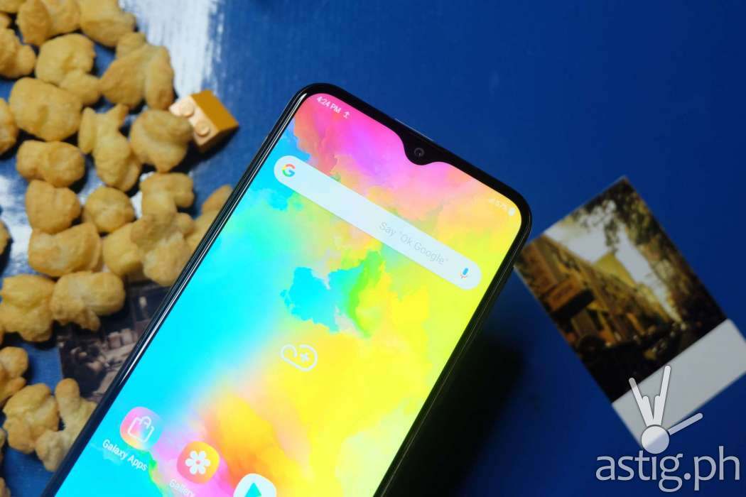 Infinity-V waterdrop notch screen - Samsung Galaxy M20 Philippines