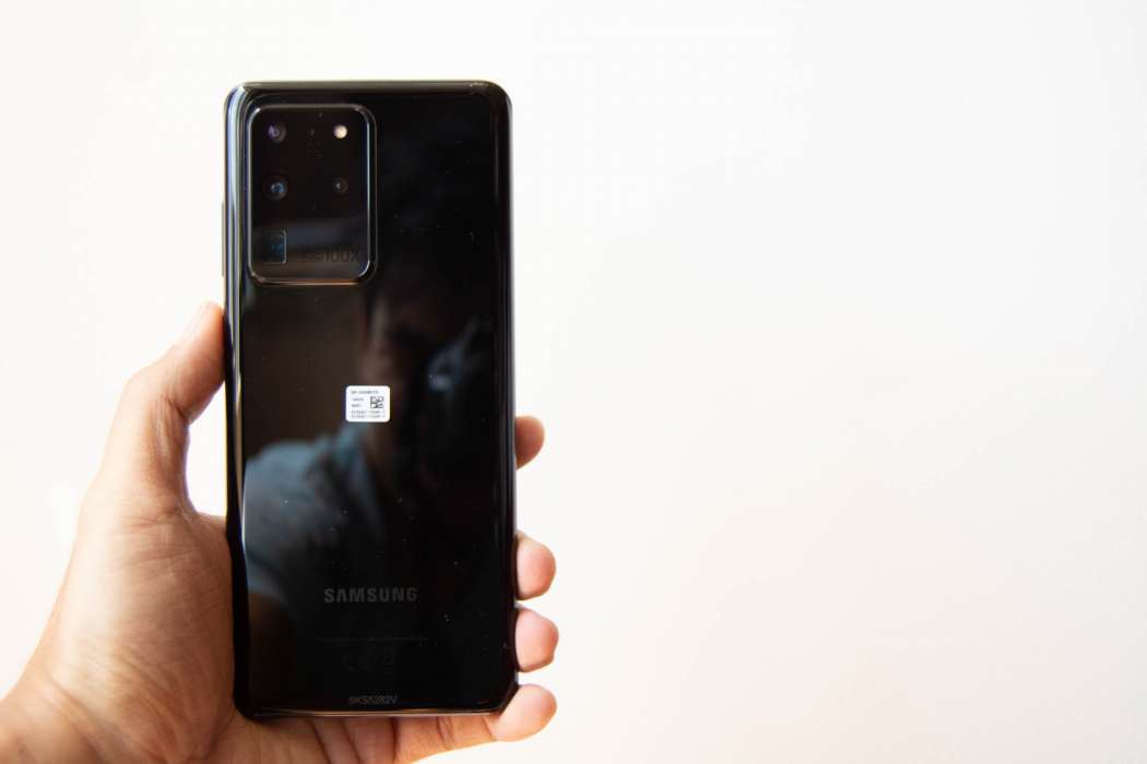 Back handheld - Samsung Galaxy S20 Ultra (Philippines)