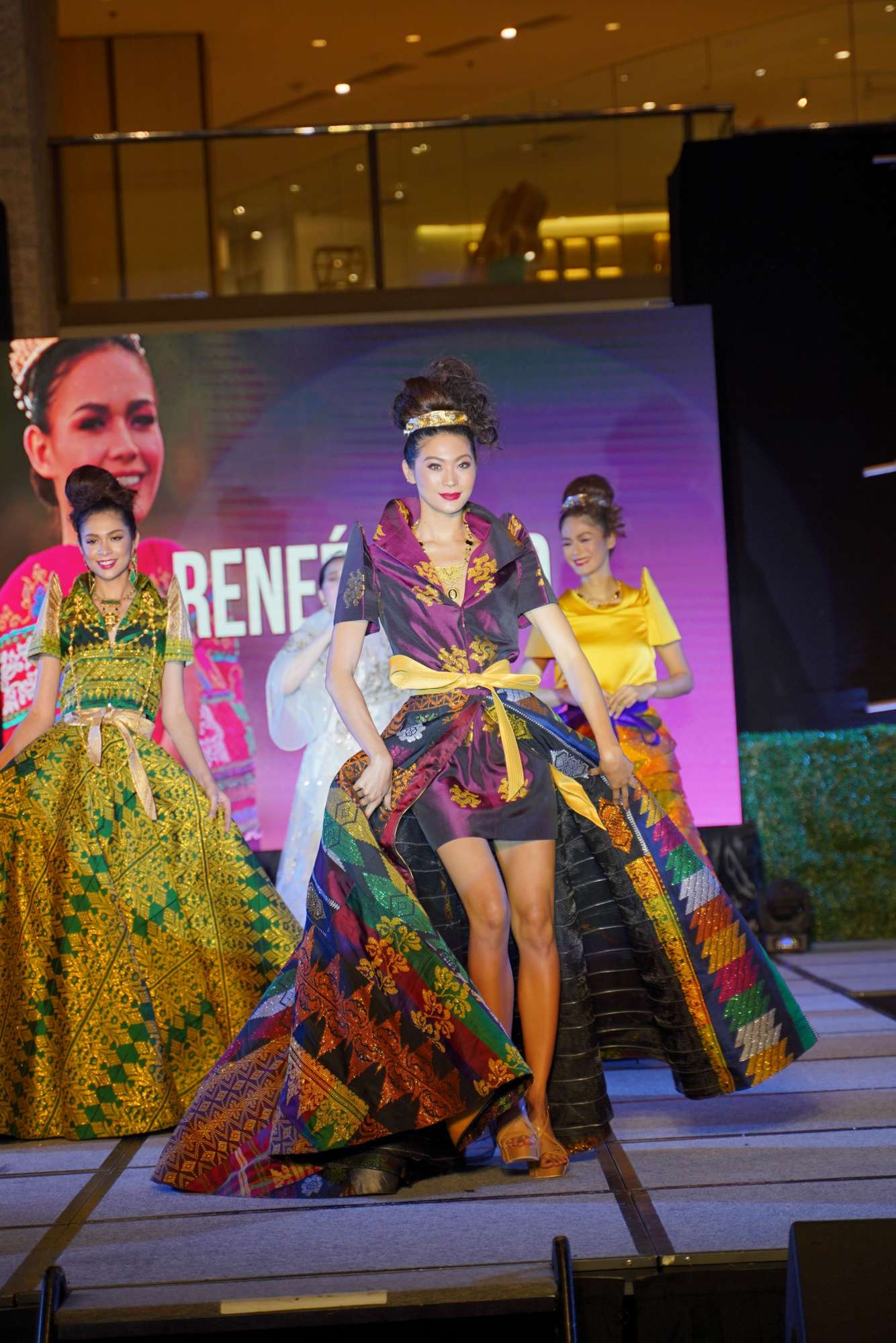 history of filipiniana dress