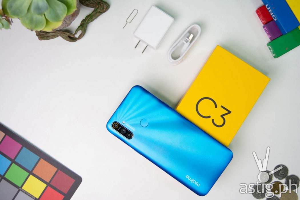 Unboxing flatlay - Realme C3 Philippines