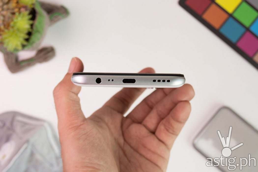 Bottom showing 3.5mm audio port and USB Type-C port - realme 6i (Philippines)