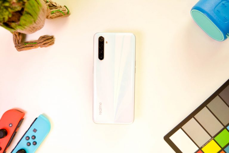 Flatlay back - realme 6 (Philippines)