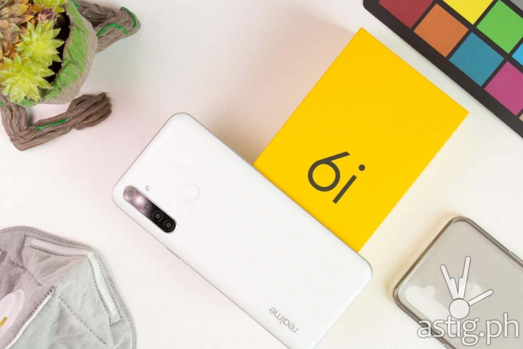 realme 6i flatlay unboxing back White Milk - realme 6i (Philippines)