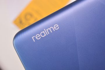 Realme logo on Marine Blue - Realme C15 (Philippines)