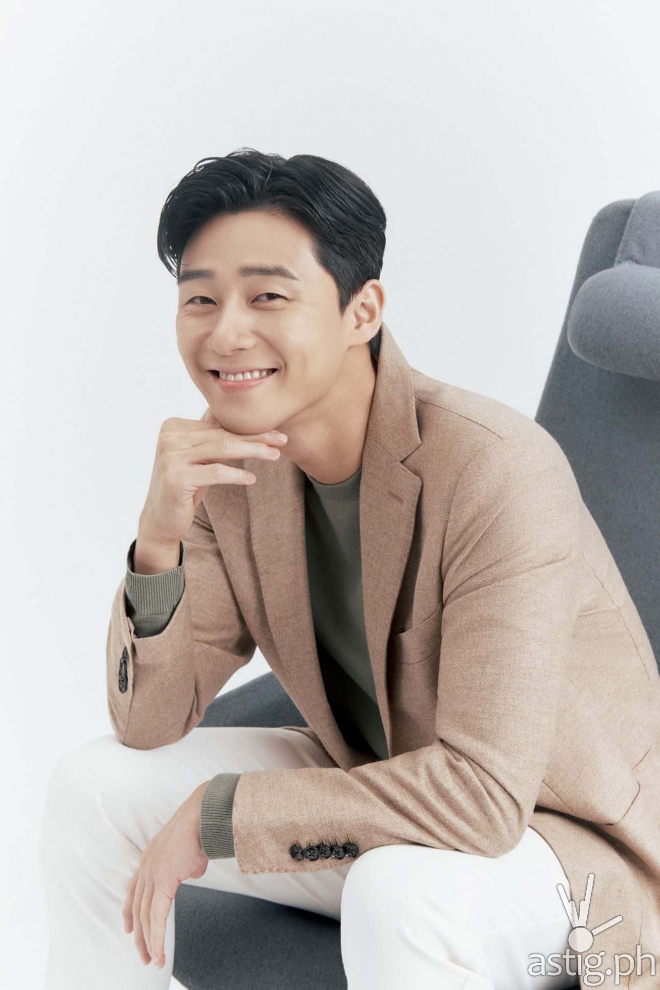 Park Seo Jun launches Smart GIGA K-Video, Viu Premium in the