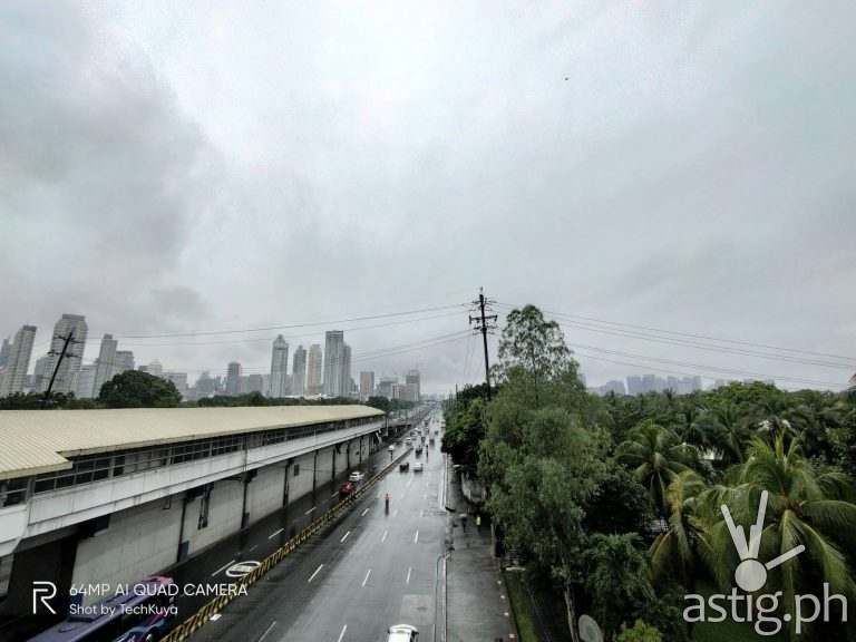 Ultrawide outdoors - realme 7i sample photo