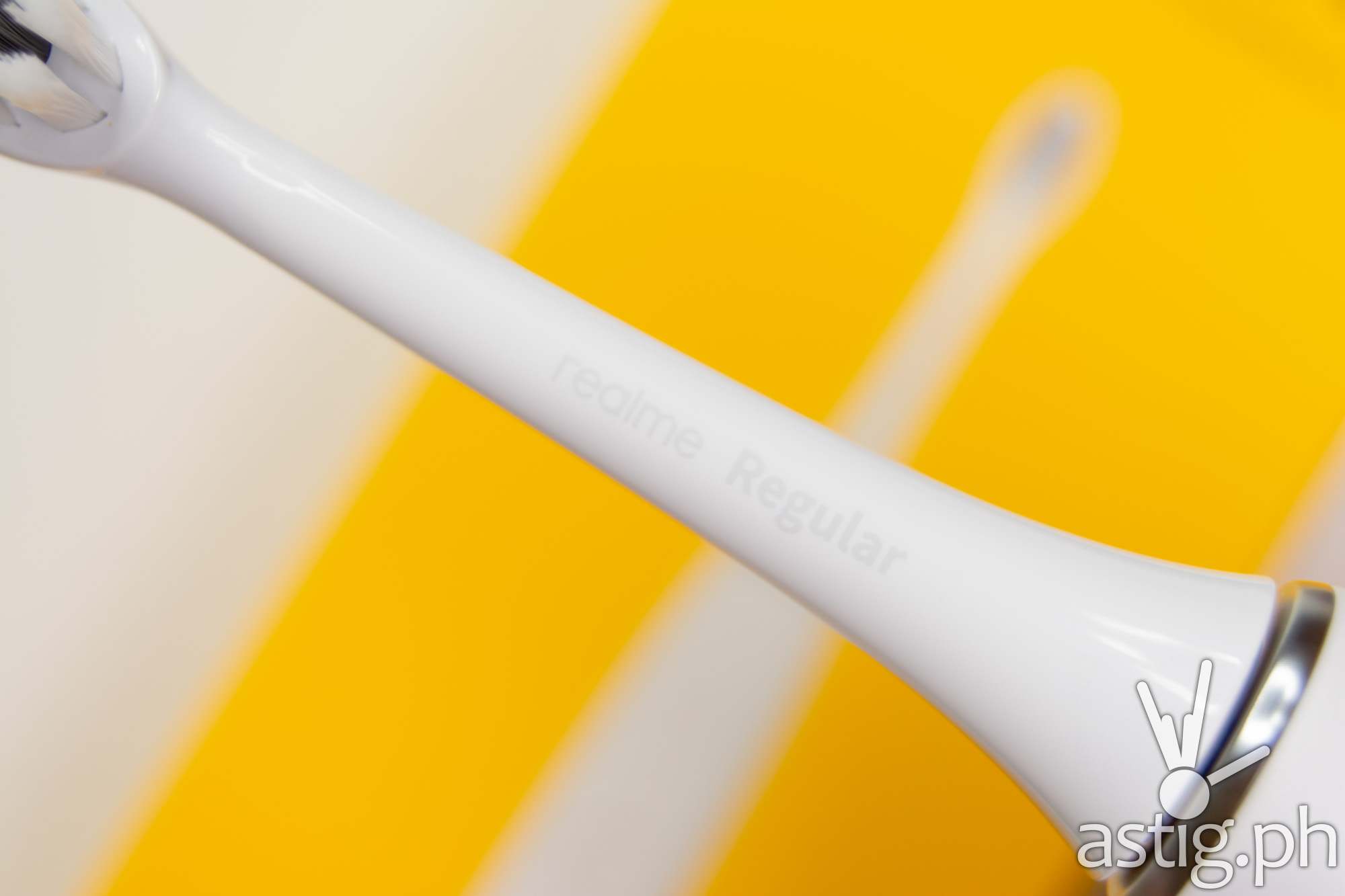 regular marking closeup - realme M1 Sonic Electric Toothbrush (Philippines)