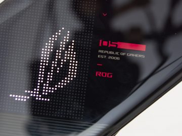 LED logo closeup - ROG Phone 5 (Philippines)