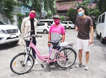 Zania Rose Barboza, a foodpanda lady biker became viral