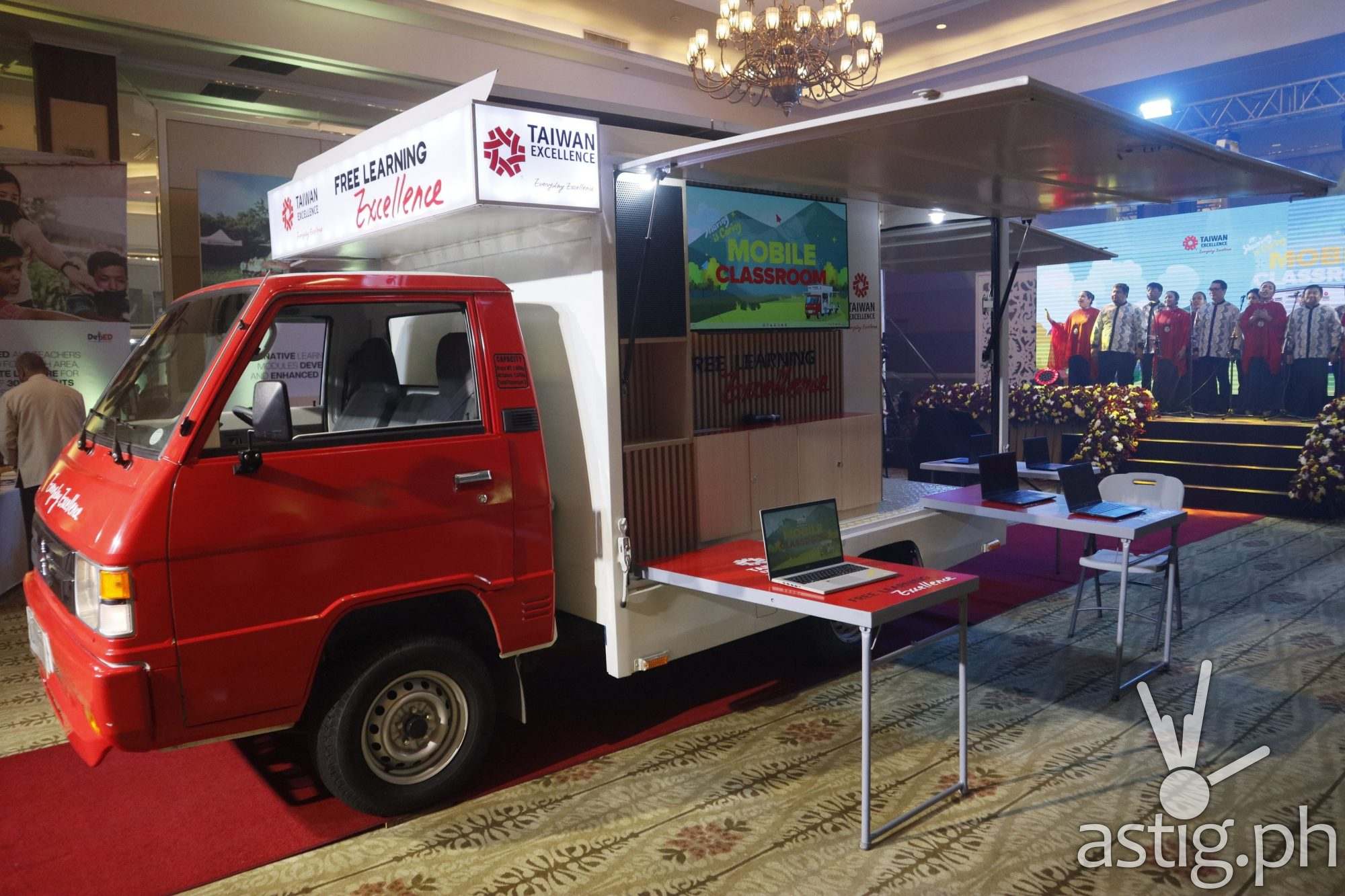 Taiwan Excellence Mobile Classroom